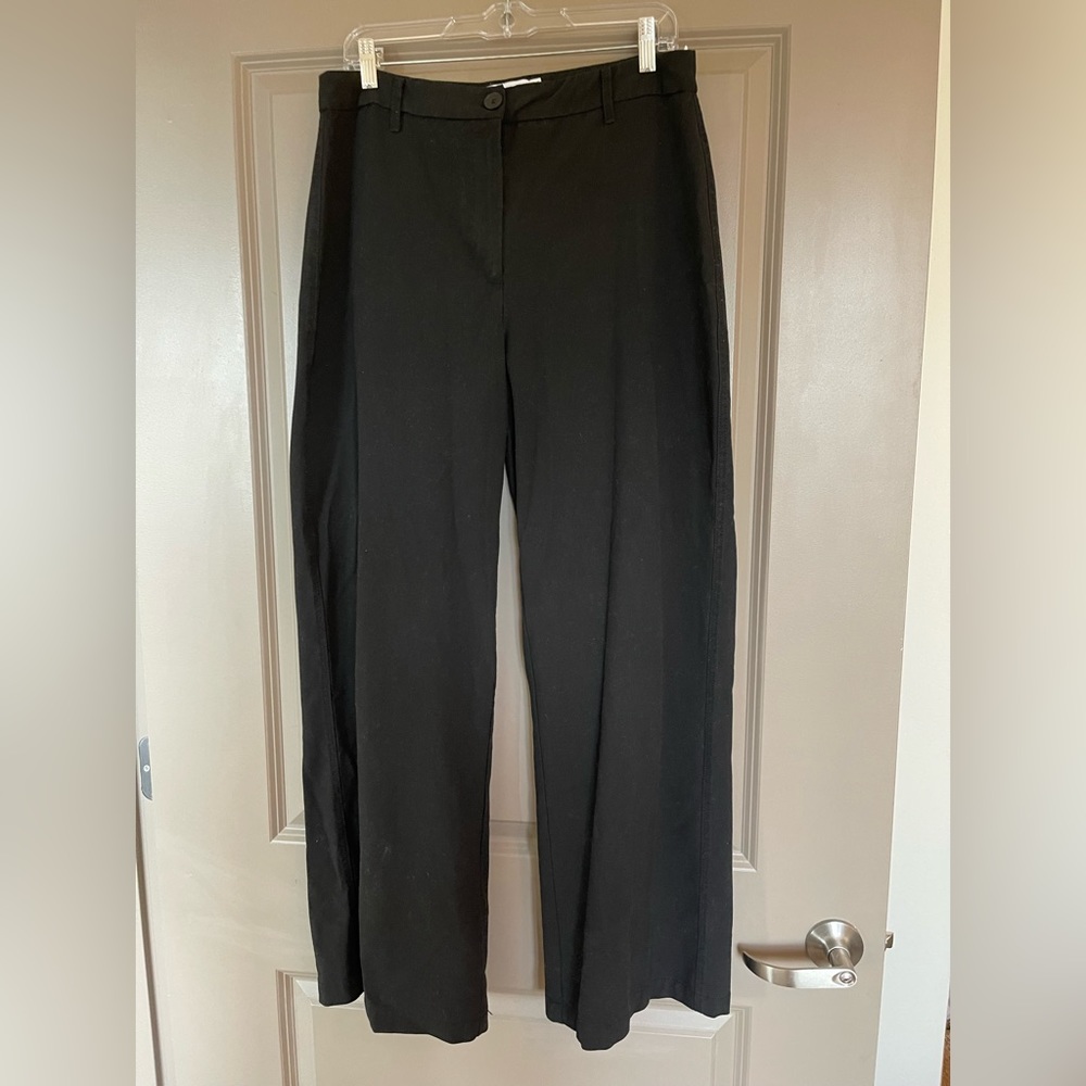 Black trousers